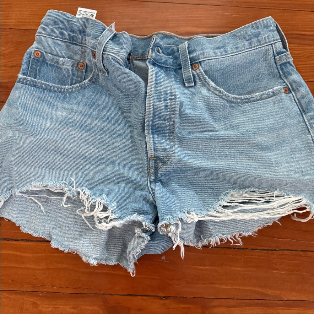 levi 501 jean shorts.